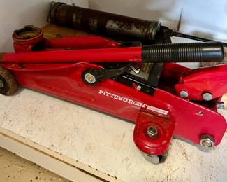 Pittsburgh Floor Jack