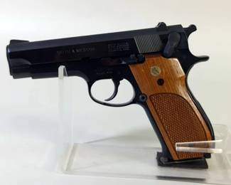 Smith & Wesson 439 9mm Para Pistol SN# TAY1188