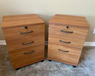 Mobile (3) Drawer, Under Desk, Lockable, Pedestal File Cabinet