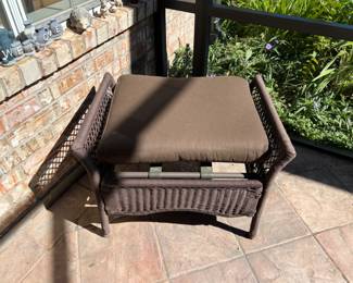 (6) Piece Wicker Outdoor Patio Furniture Set: Sofa, Coffee Table, (2) Lounge Chairs, Ottoman, & Side Table