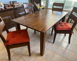 Crate & Barrel, 'Honey' 65" Basque Dining Table w/4 Chairs (Pre-Loved, Great Condition)