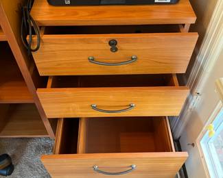 Mobile (3) Drawer, Under Desk, Lockable Pedestal File Cabinet