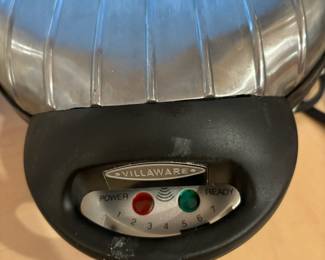 VillaWareUno Classic Round Chrome Waffle Maker -  Model 2004 