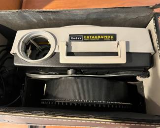 Kodak Ektagraphic Slide Projector - Model E-2
