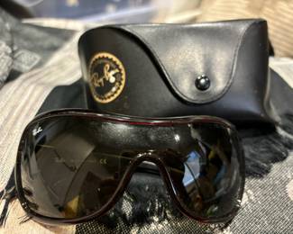 Ray Ban Oversized Sunglasses