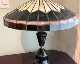 Tiffany Style Slag Glass Table Lamp