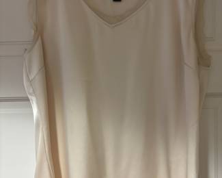 St. John Couture Cream Sleeveless Shirt - Size XL