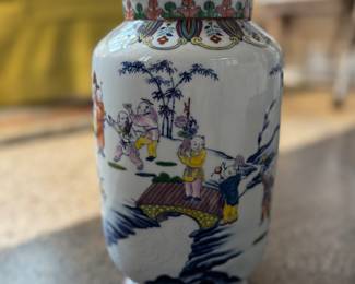 Chinese Porcelain Lidded Jar. Measures 13" H. Photo 1 of 4. 