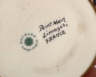 Limoges Rochard Pill Box. Photo 2 of 2. 