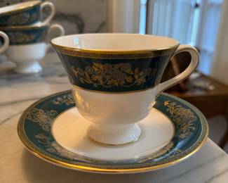 Wedgwood Agincourt Bone China. Five-Piece Placesetting for 12. Set Includes: 12 Dinner, 12 Salad, 12 Bread & Butter, 12 Cup &  Saucers. Photo 3 of 3. 