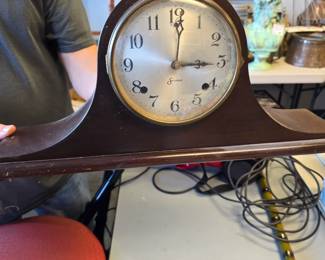 mantle clock