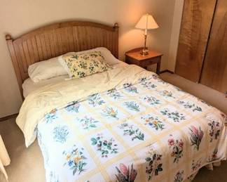 Ethan Allen Bedroom Set with Queen Bed, Nightstand, Lamp