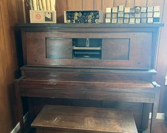 Player Piano - with scrolls