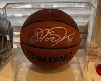 Dirk Nowitzki Signed Basketball with case