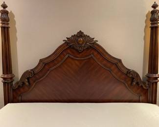 The King head board