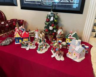 Christmas houses and accent pieces