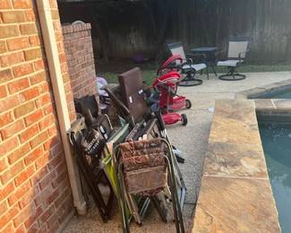 Outdoor folding chairs