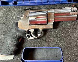 (#2) Smith & Wesson 500 Magnum .50 Caliber
