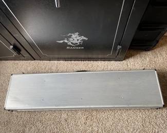 Vintage metal gun case