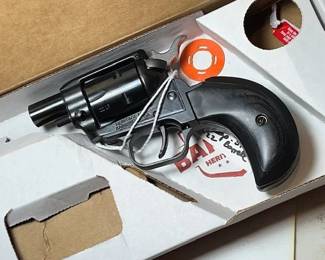 Comes in original box