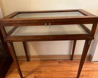 Display Console Table