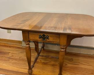 Ethan Allen Gate Leg Drop Leaf Accent Table