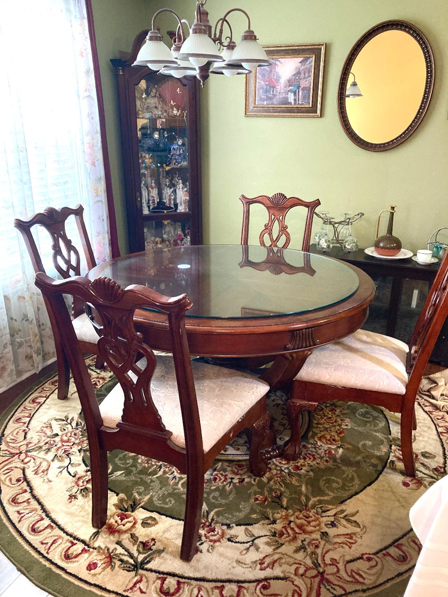 Dining table with 4 chairs