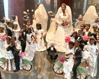 Wedding figurines