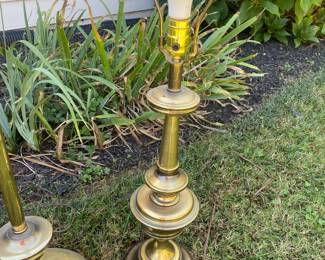 4nih 2FgiUSW5X5MA9c93uBE