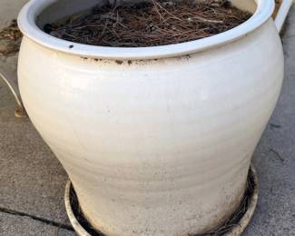 Ceramic planter