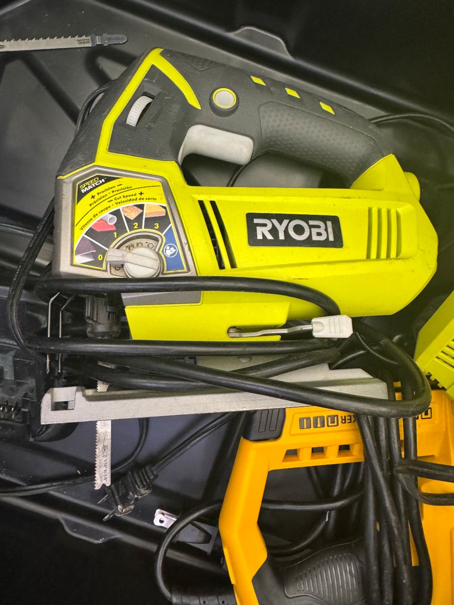 Estate Sales Beyond Sun City Center Tool... starts on 11/9/2024