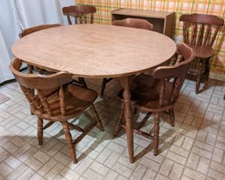 Dinette Table and Chairs