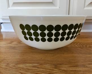 Pyrex Poka Dot Bowl