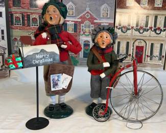 Byers Choice Carolers Newspaper Boy  Mail Boy