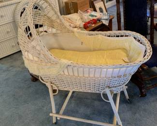 Vintage wicker bassinet