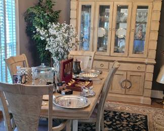 Gorgeous Super Quality Absolutely Gorgeous Blond Oak Dining Room Set