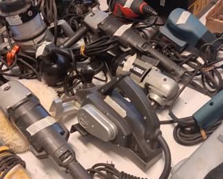 Assorted power tools