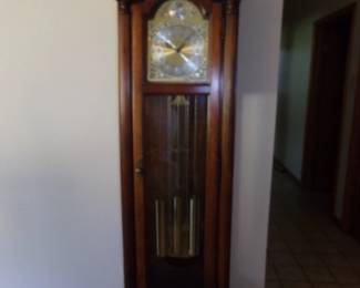 Super Nice Grand Father Clock. Works and Chimes Beautifully