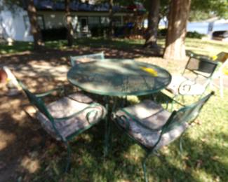 Outside Metal Round Table and Four Matching Chairs with Cushions