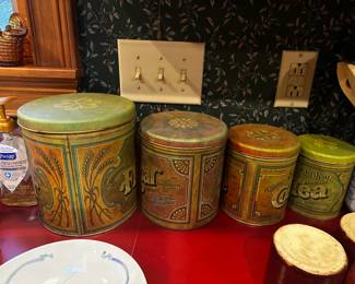 FARMHOUSE CANNISTER SET