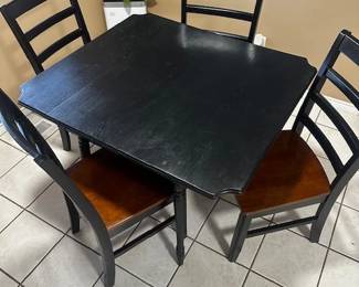 KITCHEN TABLE 4 CHAIRS