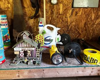 BIRDHOUSE FLASHLIGHT  SAW