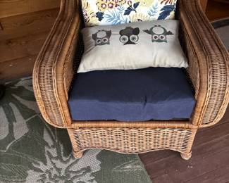 WICKER CHAIR BLUE CUSHION