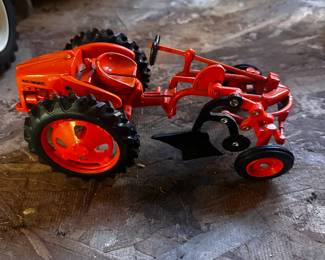 ALLIS CHALMERS G WITH PLOW