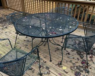 WROUGHT IRON TABLE AND CHAIRS
