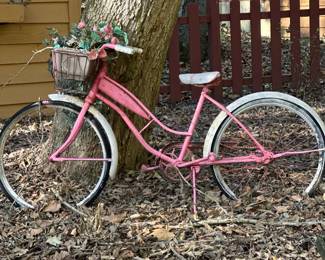 BIKE PINK GARDEN DECOR