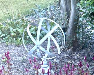 Metal garden orb