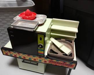 Vintage Easy Bake Oven