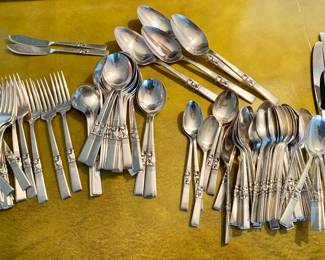 Oneida Community Morning Star Silverplate Flatware Set
