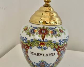 Delft Maryland Tobacco Jar